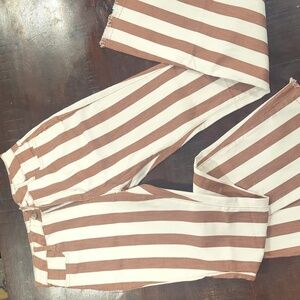 Bell bottoms says size L but they run very small